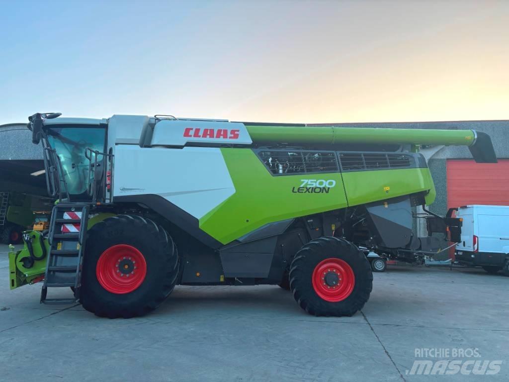 CLAAS Lexion 7500 Mietitrebbiatrici