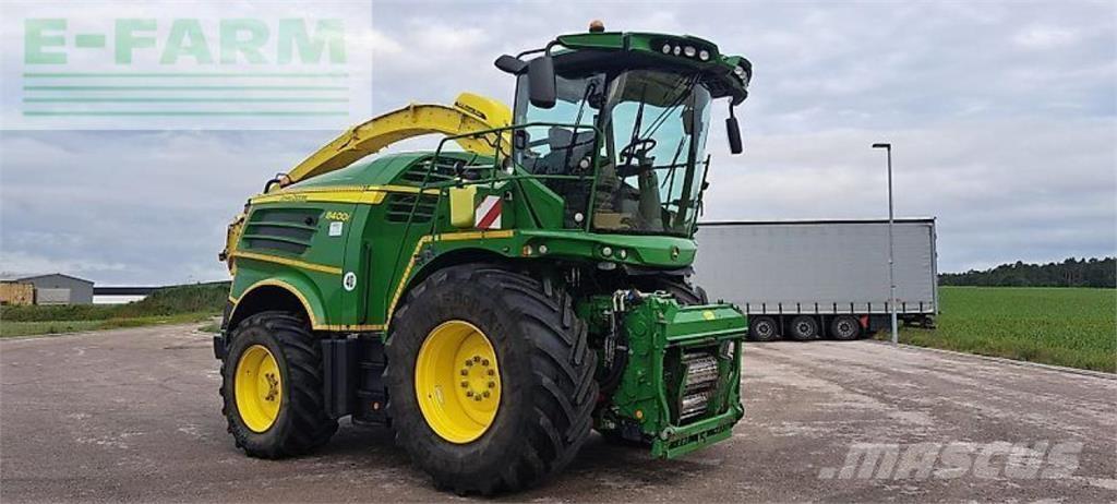 John Deere 8400 Trince semoventi