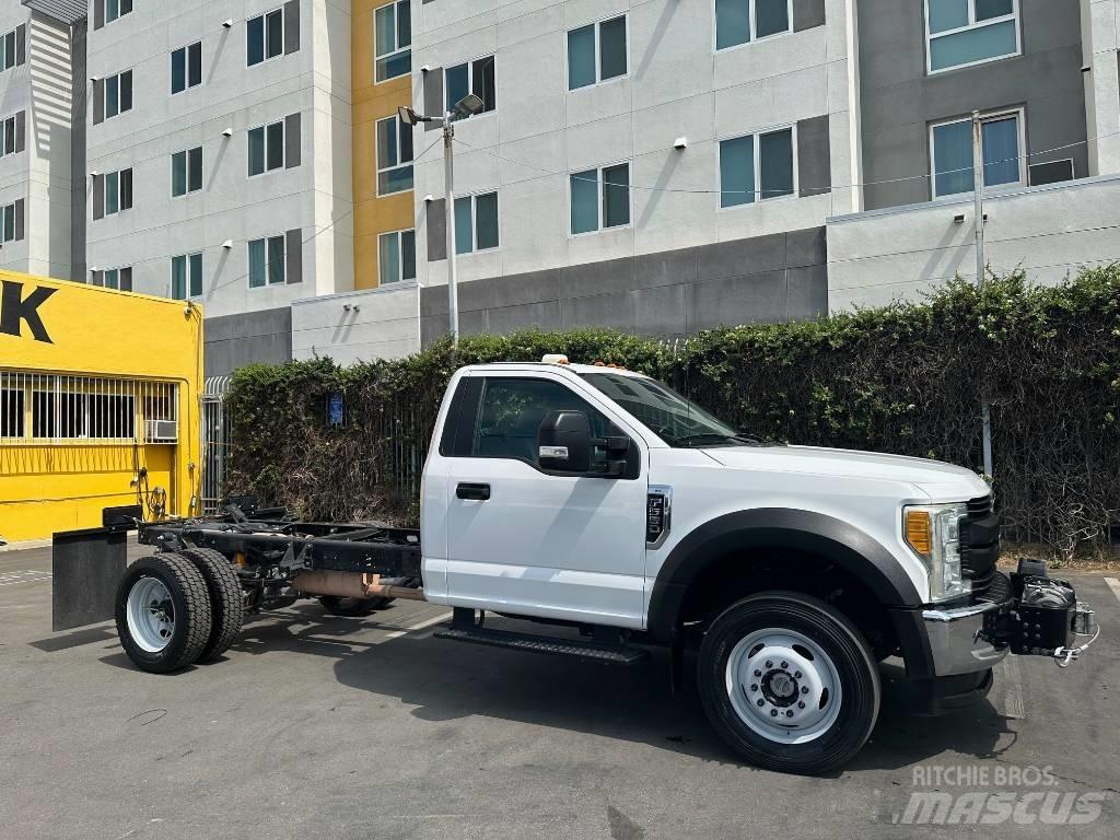 Ford F 550 Autocabinati