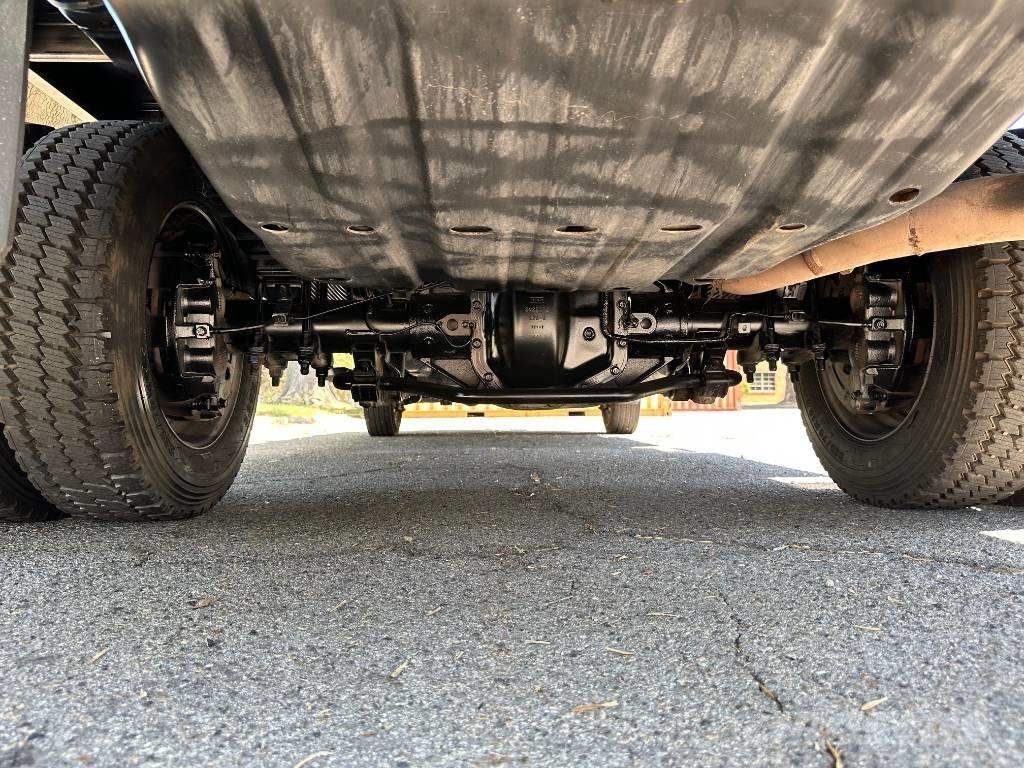 Ford F 550 Autocarri per segatura e cippato