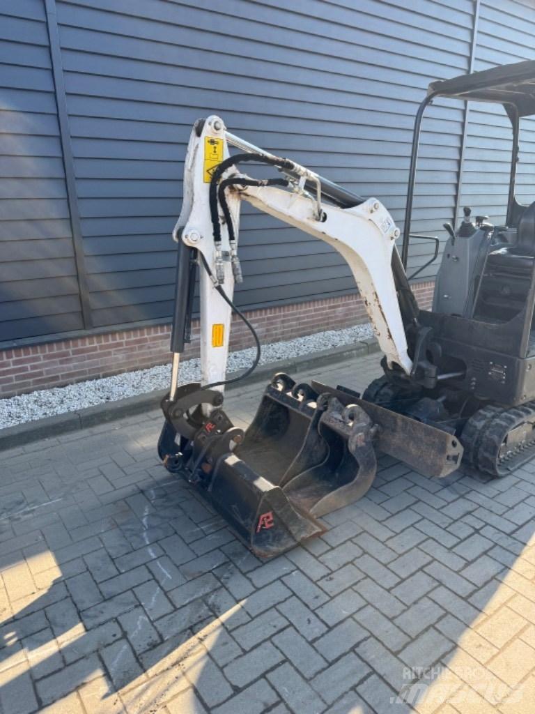 Bobcat E 17 Miniescavatori