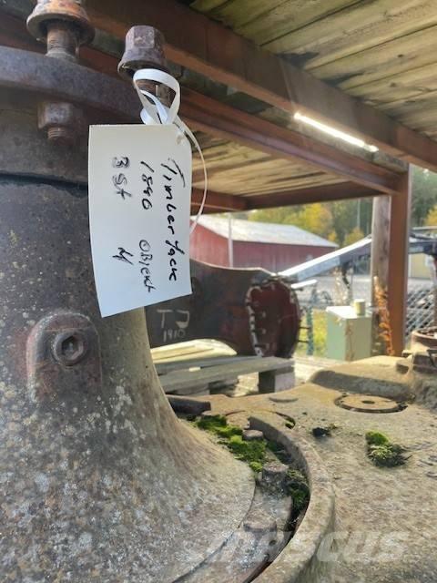 Timberjack 1840 Telaio e sospensioni