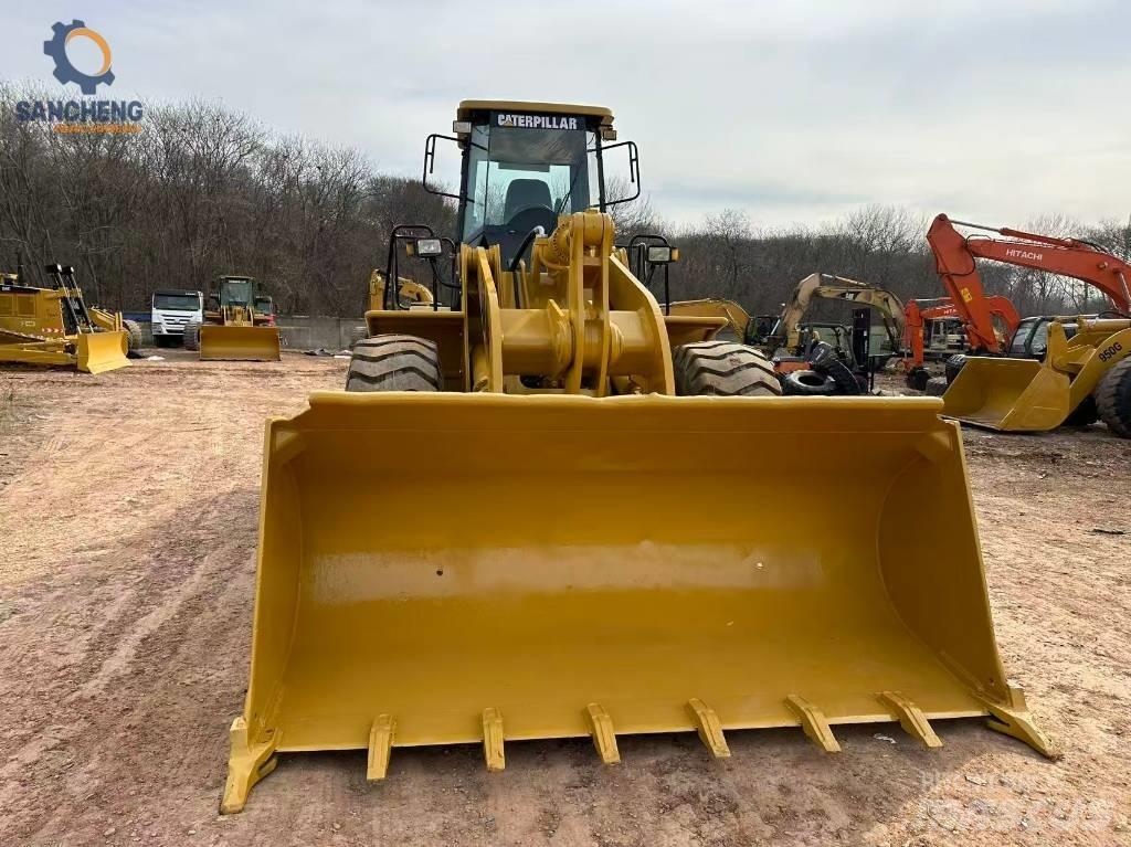 CAT 966 H Pale gommate