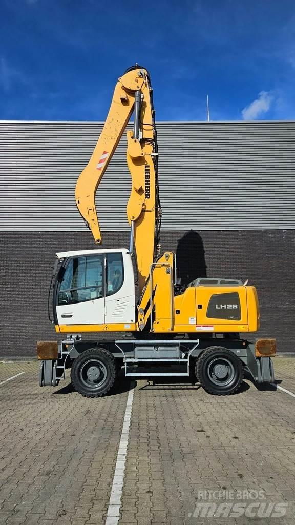 Liebherr LH26 Movimentazione rifiuti