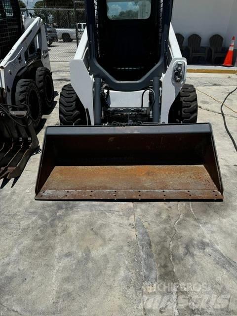 Bobcat S570 Mini Pale Gommate