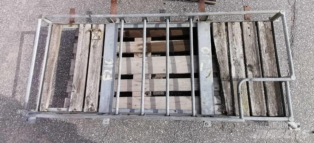  Takräcke Volvo FL Cabine e interni