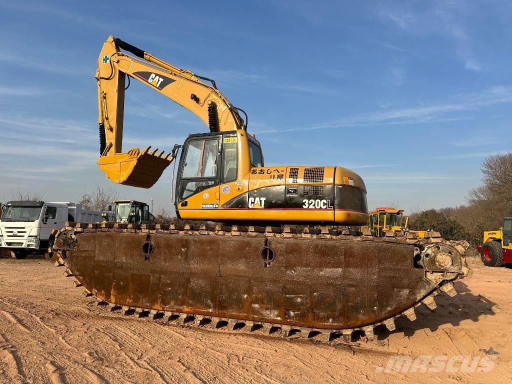 CAT 320 C L Escavatori anfibi
