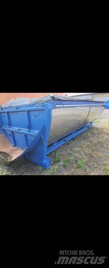  asfaltsflak 5,5 Pompe per calcestruzzo carrellate