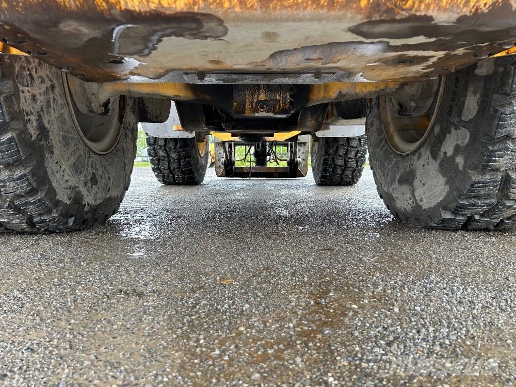 Volvo L 60 E Pale gommate