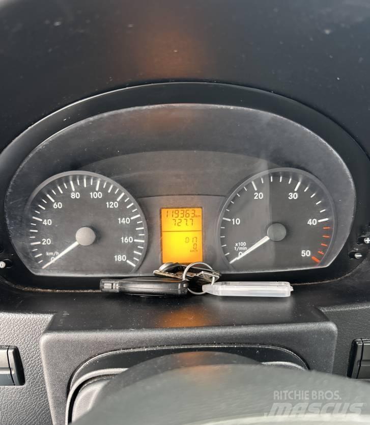 VERSALIFT VTX-240 Piattaforme autocarrate