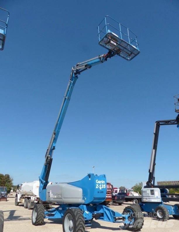 Genie Z135 Piattaforme a braccio articolato