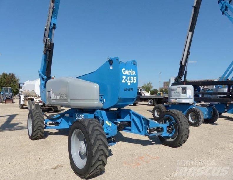 Genie Z135 Piattaforme a braccio articolato