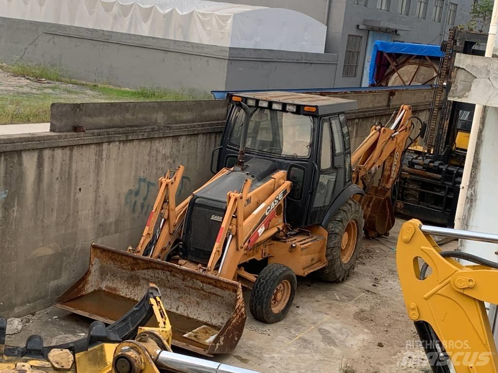 CASE 580 M Terne
