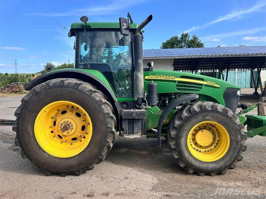 John Deere 7820 Trattori