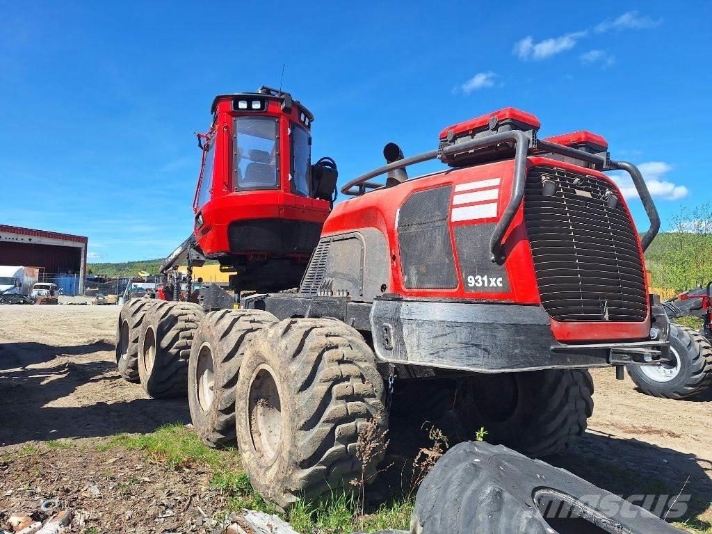 Komatsu 931XC Abbattitrici, Disboscatrici