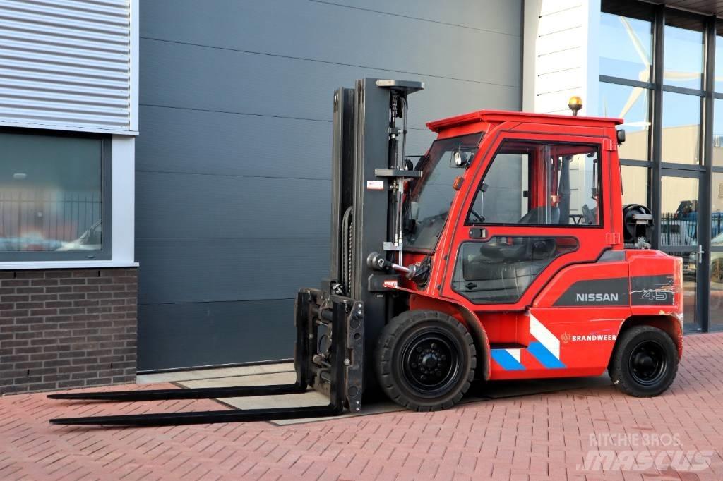 Nissan J1F4A45LY Carrelli elevatori GPL