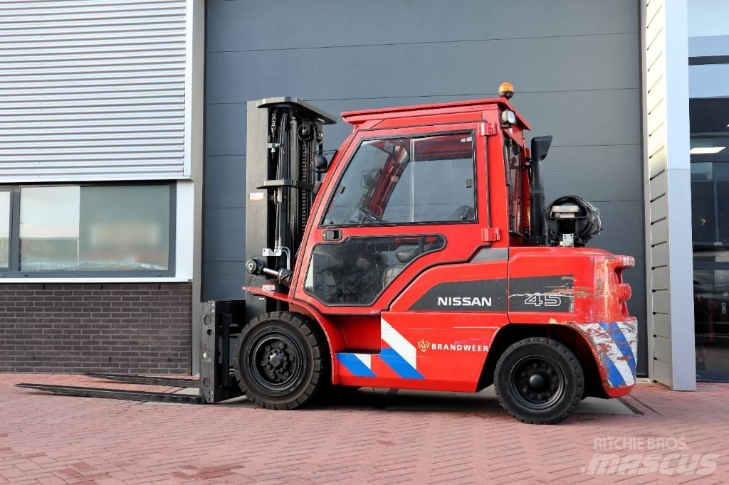 Nissan J1F4A45LY Carrelli elevatori GPL