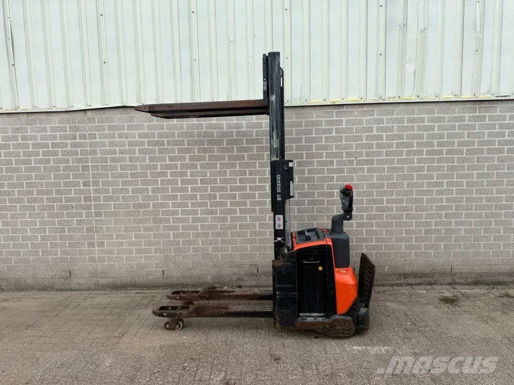 Toyota SWE200D Transpallet uomo a terra