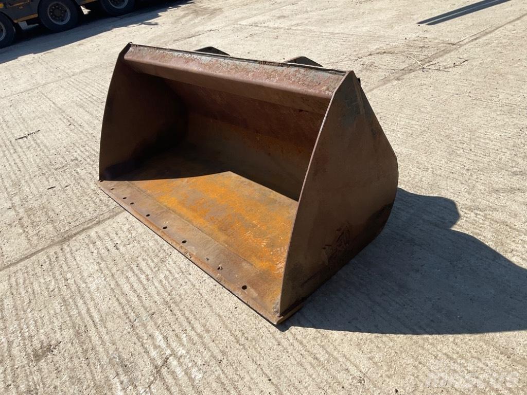 Rhinox 6ft bucket Benne