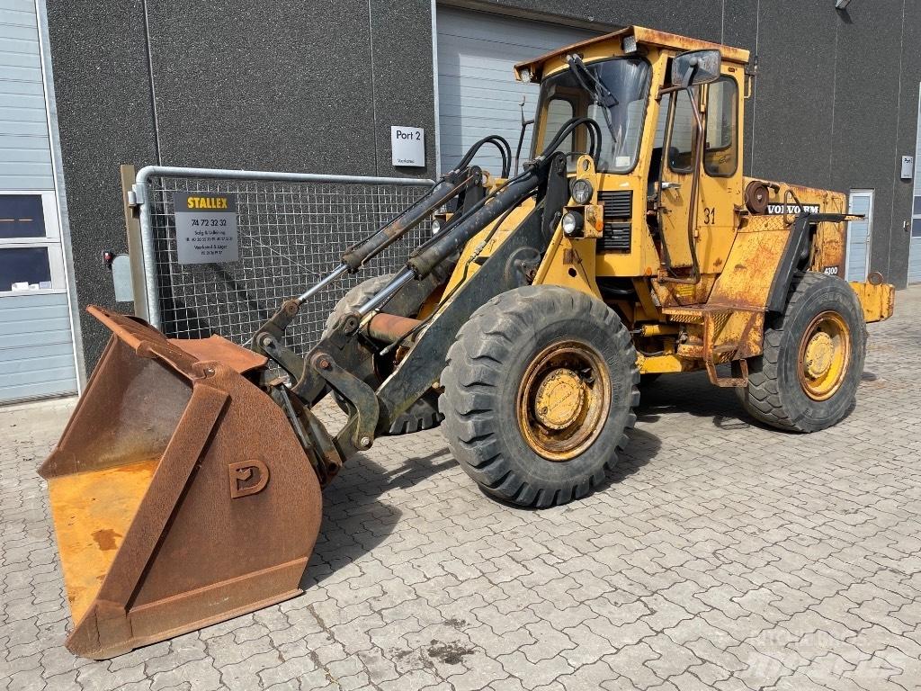 Volvo 4300 Pale gommate