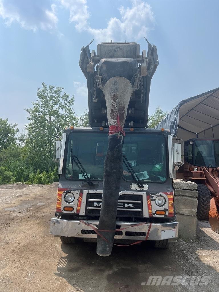 Putzmeister TB 130 Autopompe per calcestruzzo