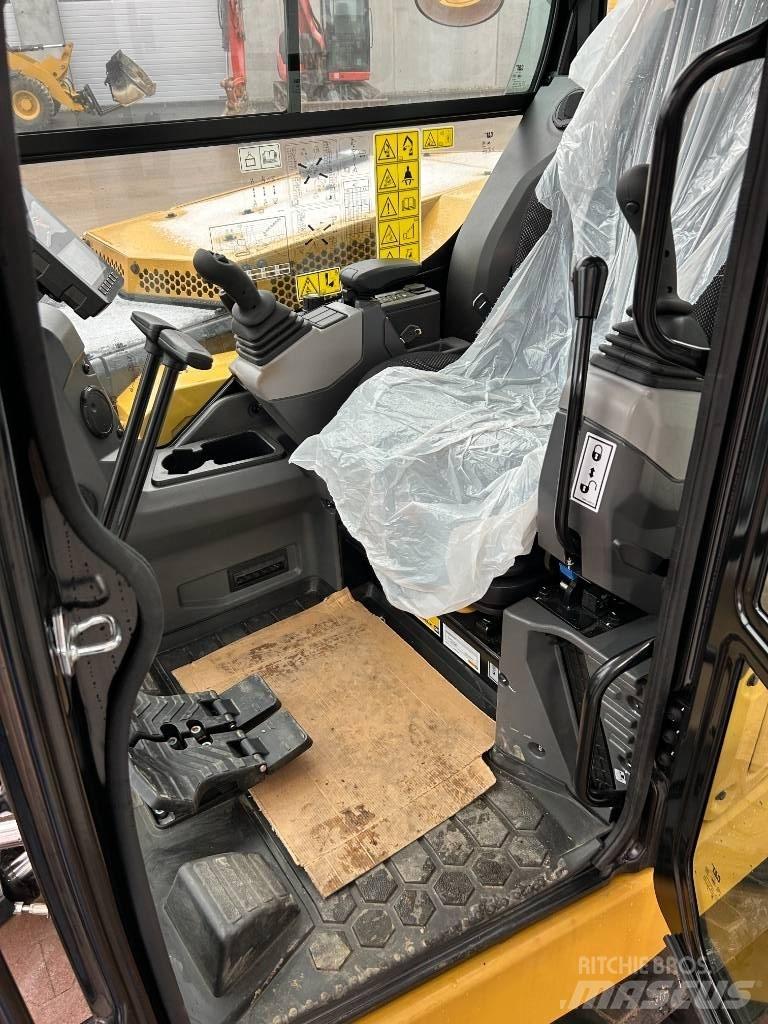 CAT 306 Miniescavatori