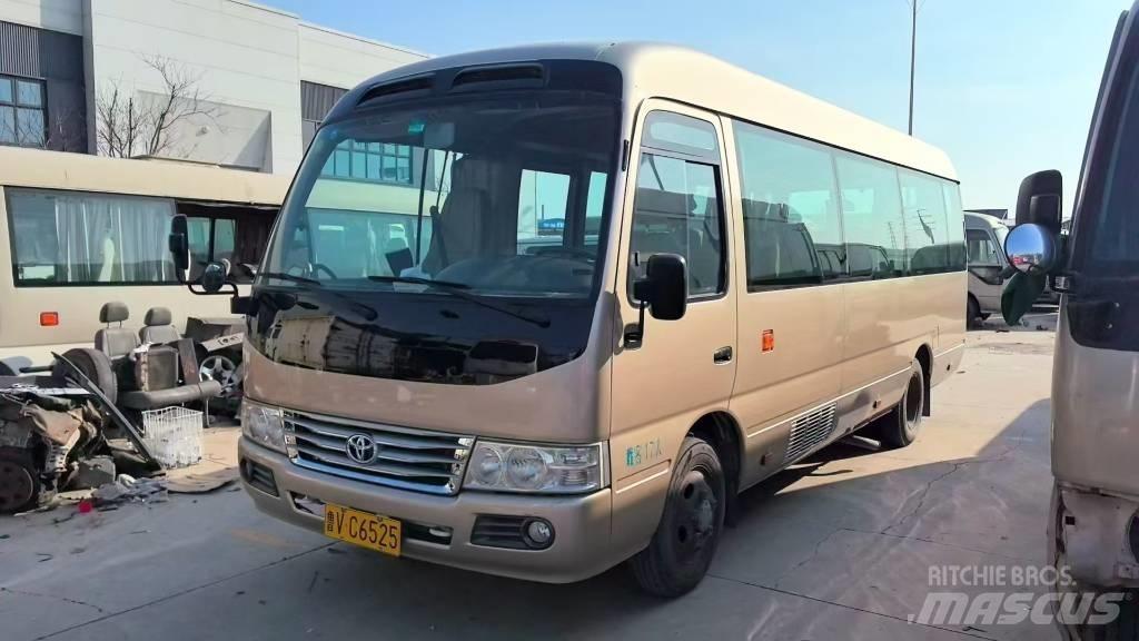 Toyota Coaster Autobus interurbani