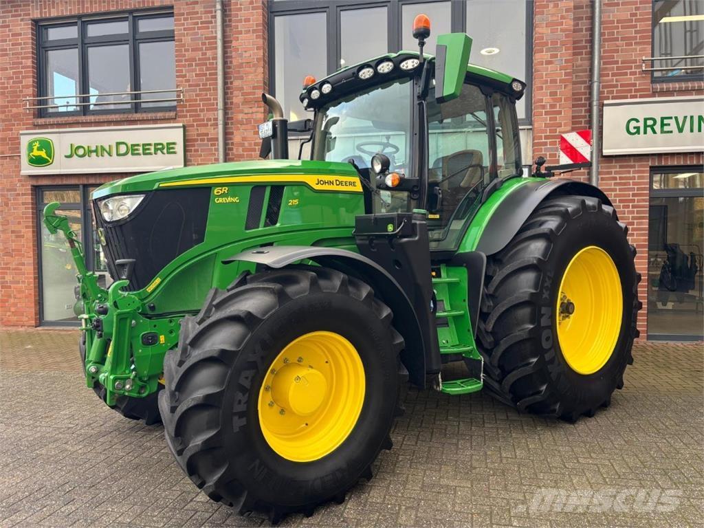 John Deere 6R215 Trattori