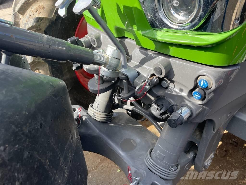 Fendt 828 Vario Trattori