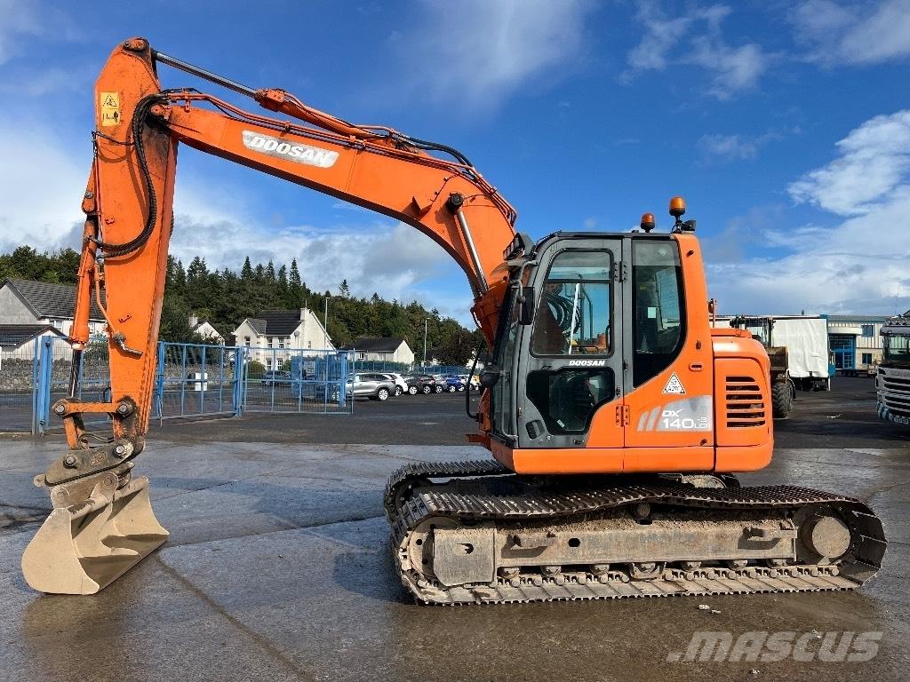 Doosan DX140 LCR-3 Escavatori cingolati