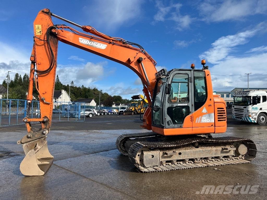 Doosan DX140 LCR-3 Escavatori cingolati