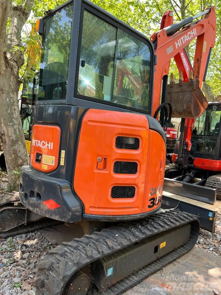 Hitachi ZX 35 U-5 Miniescavatori