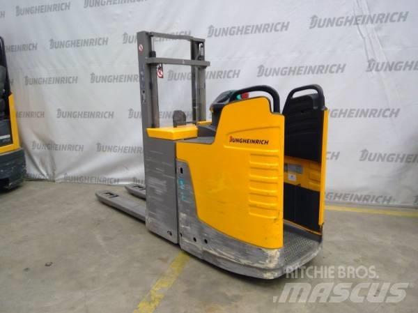 Jungheinrich ERD 220 Transpallet uomo a terra
