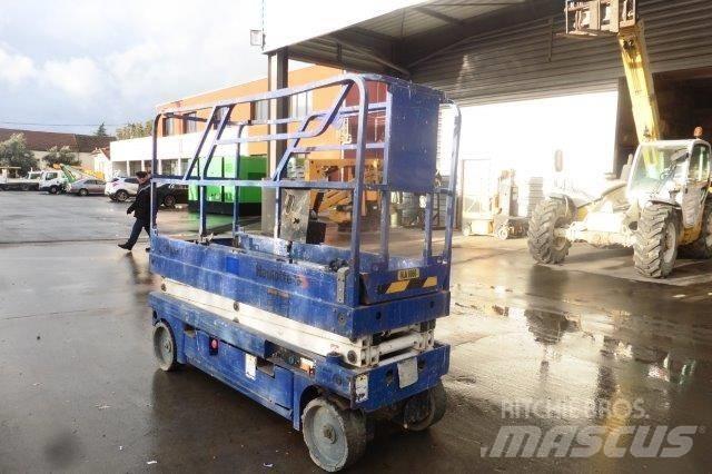 Haulotte Compact 8 Piattaforme a pantografo