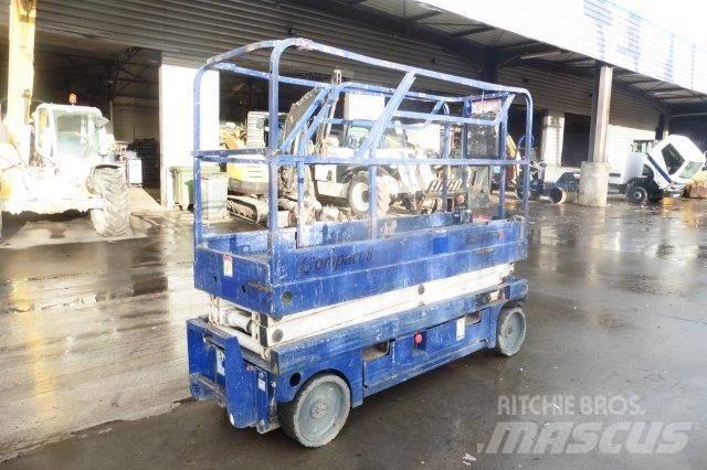 Haulotte Compact 8 Piattaforme a pantografo