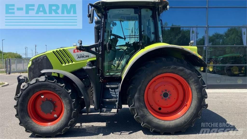 CLAAS ARION 530 Trattori