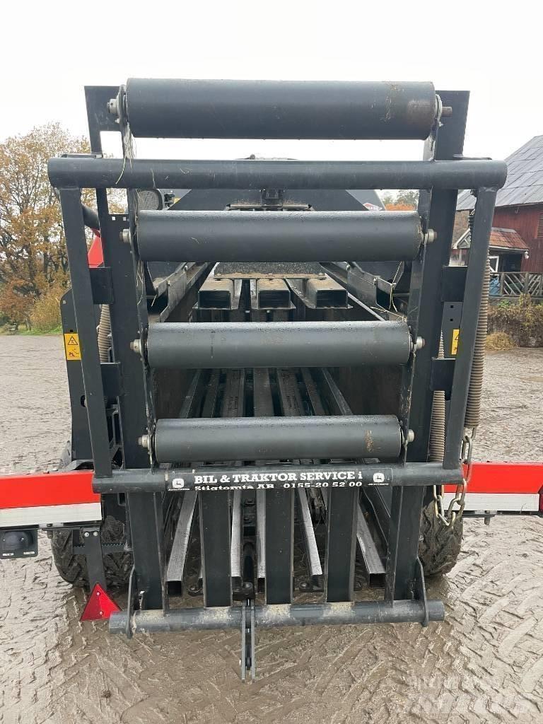 Kuhn LSB 890 Presse quadre