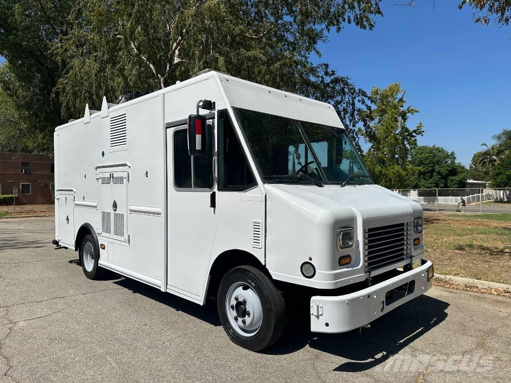  frieghtliner mt45 Pick up/Fiancata ribaltabile