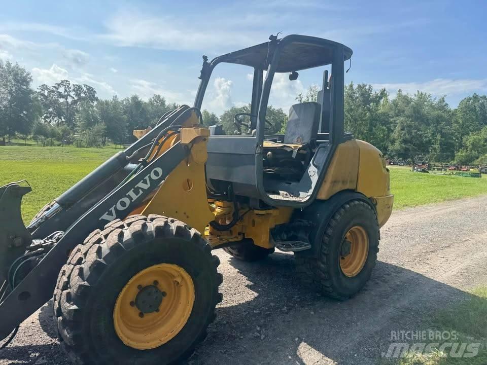 Volvo L 20 B Pale gommate