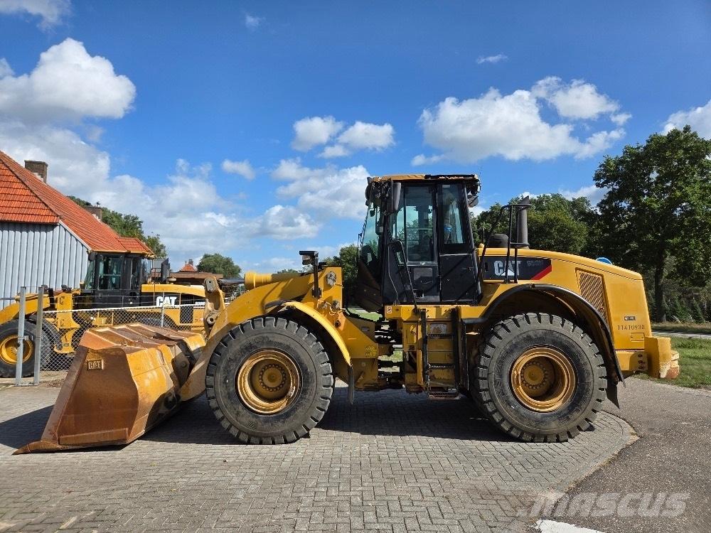 CAT 950H Pale gommate