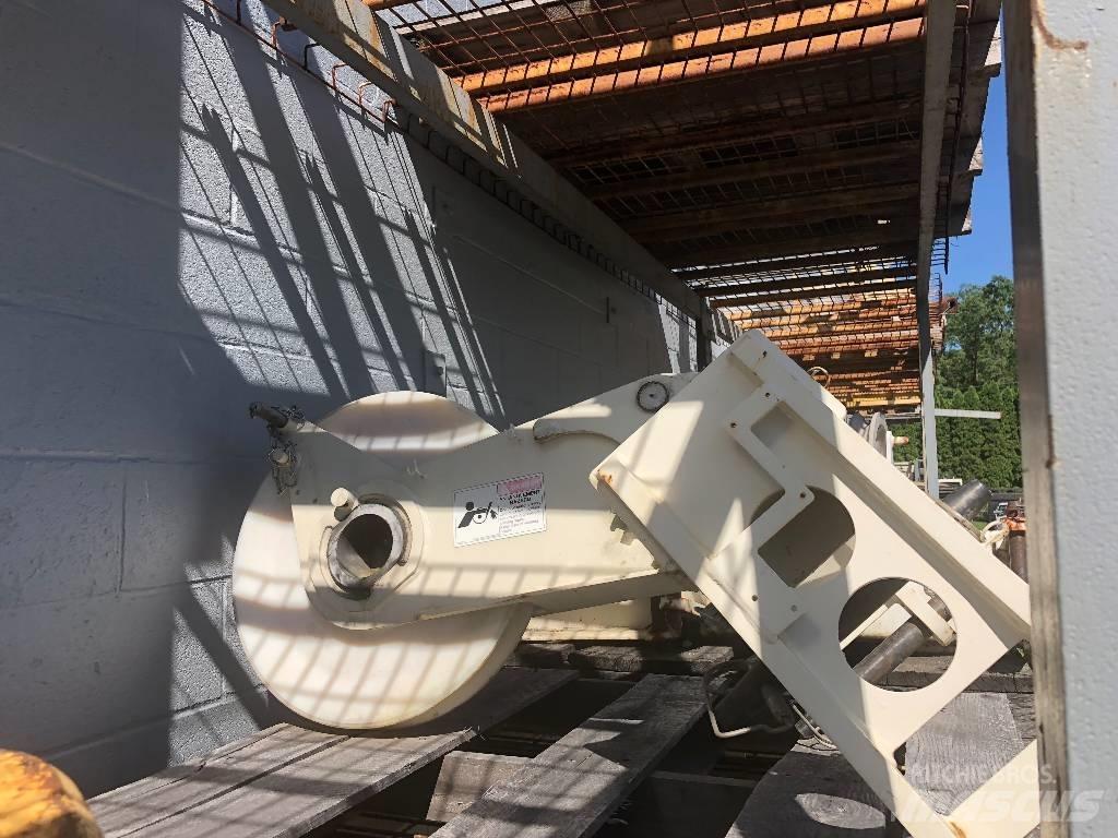 Demag AC 250-1 Gru per tutti i terreni