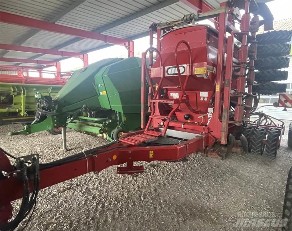 Horsch Pronto 6 DC Perforatrici