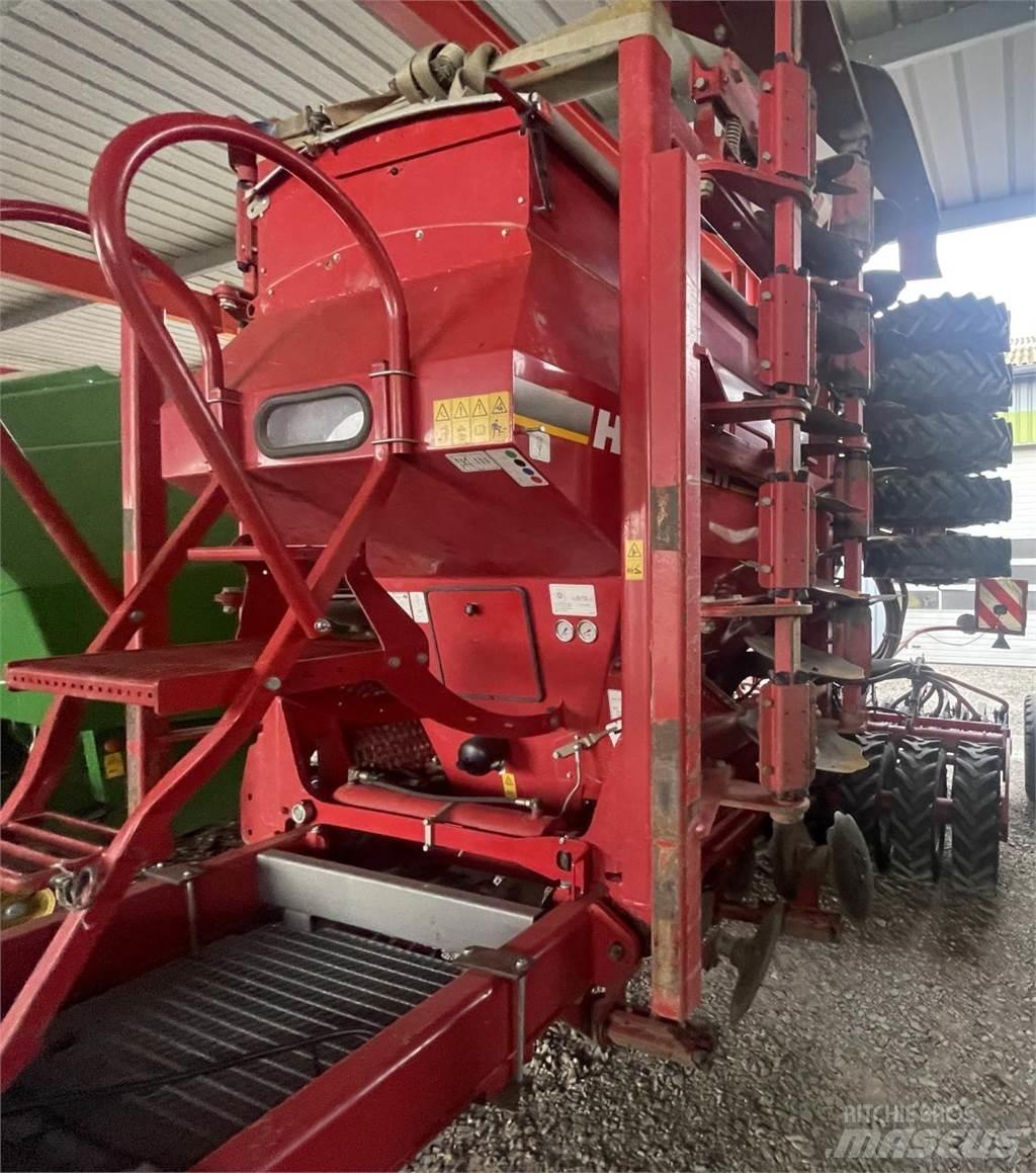 Horsch Pronto 6 DC Perforatrici