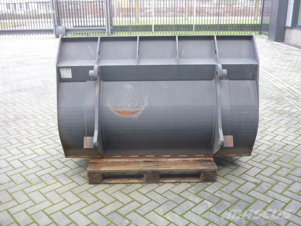 CASE Shovelbak Benne