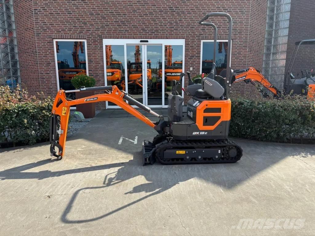 Develon DX10Z-7 Miniescavatori