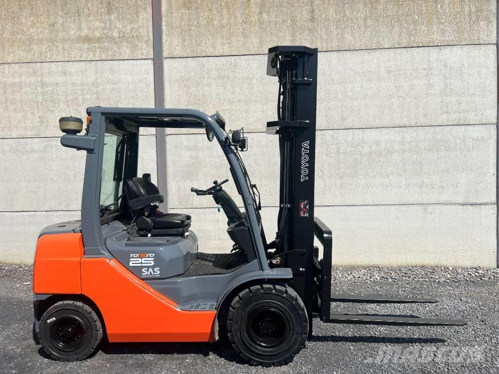 Toyota 02-8 FDF 25 Carrelli elevatori diesel