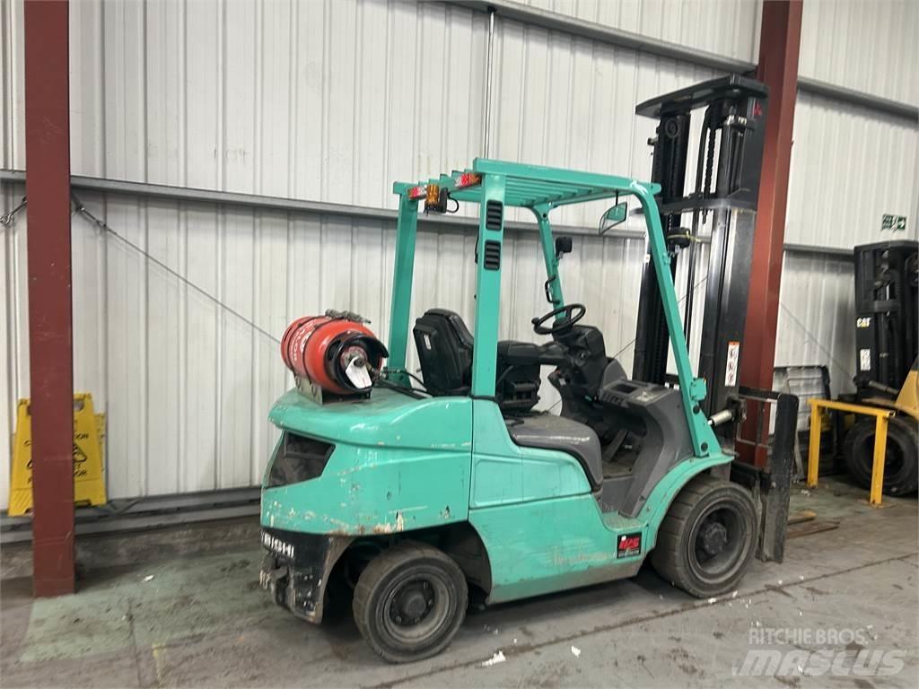 Mitsubishi FG30NT Carrelli elevatori GPL