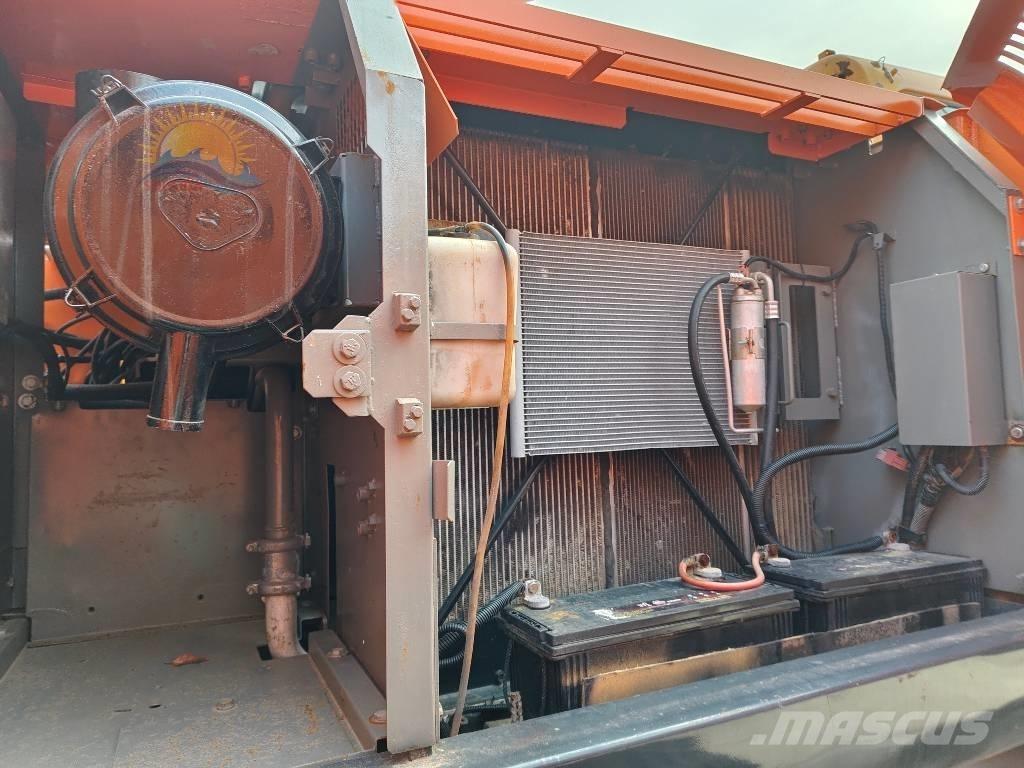 Hitachi ZX 210 Escavatori cingolati