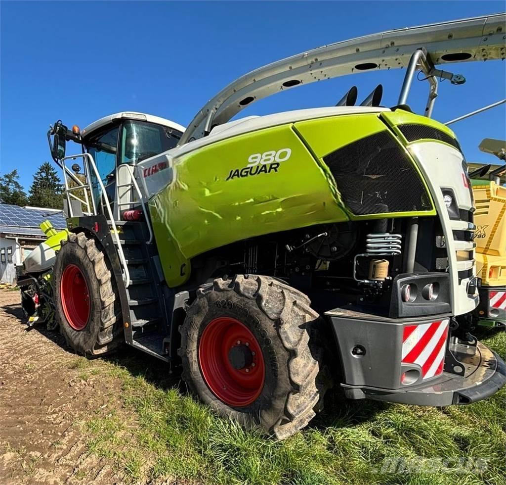 CLAAS Jaguar 980 Trince semoventi