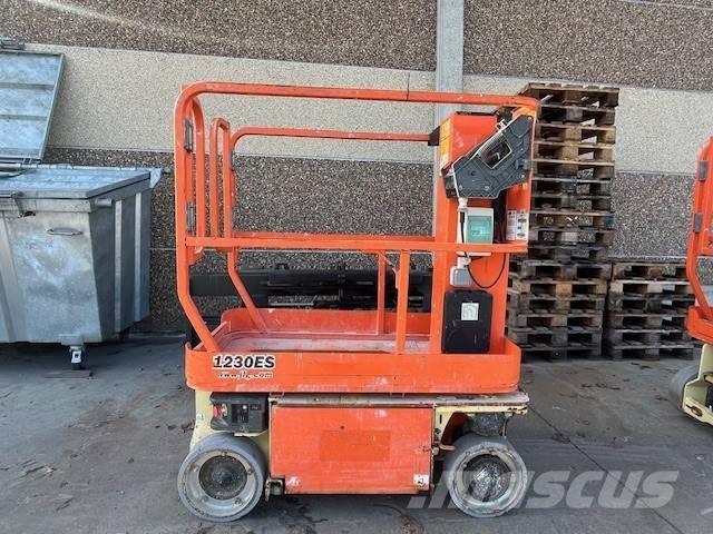 JLG 1230 ES Sollevatori verticali